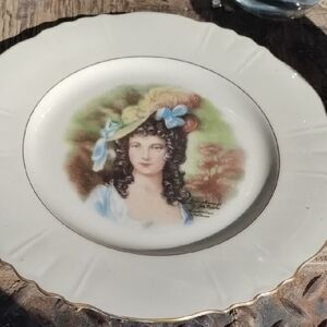 Decorative Amsterdam Portrait Plate with Gold Trim and Pastel Accents Fine China